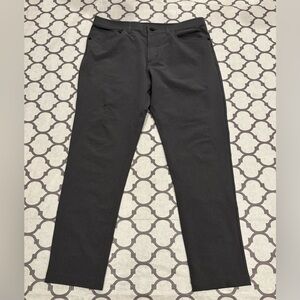 Public Rec Workday Tech 5 Pocket Pants Men 34x31 Stretch Comfort Work  Golf $108